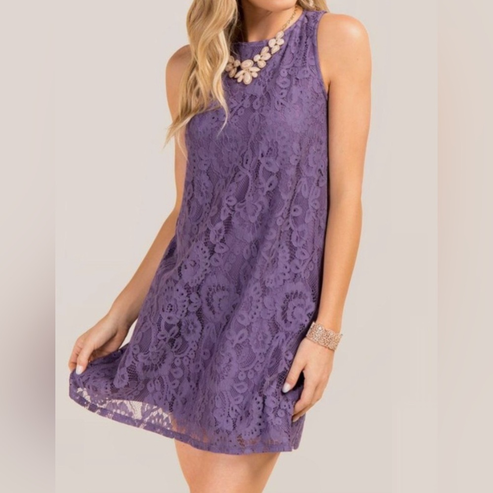 Francesca’s Lace Shift Dress